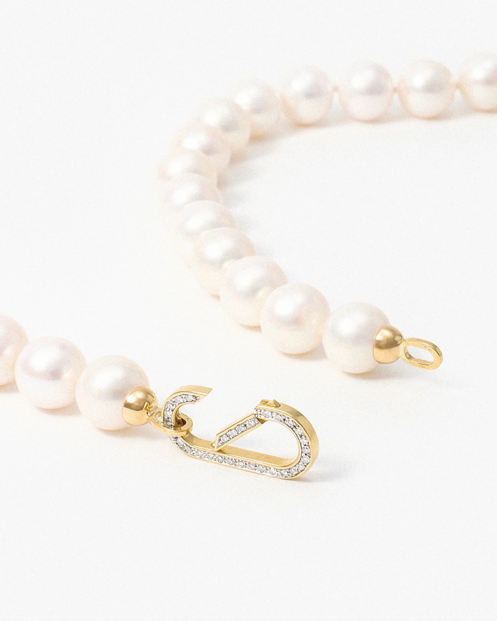 Fresca Pearl Necklace with Diamond set Connector